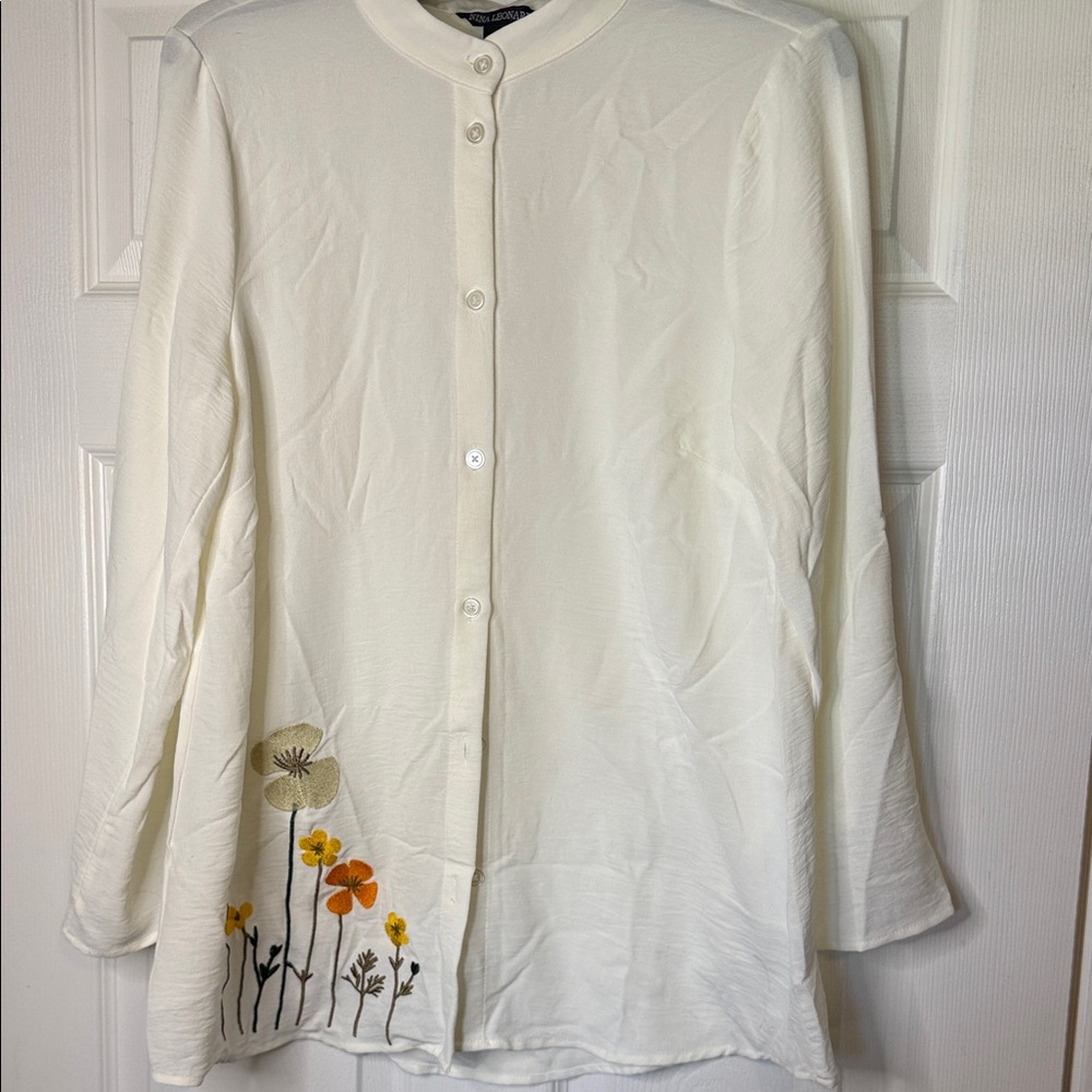 NWOT Women’s Medium Nina Leonard Mandarin Collar Embroidered Tunic